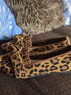 Leopard Print Bow Ballet Flats - Women